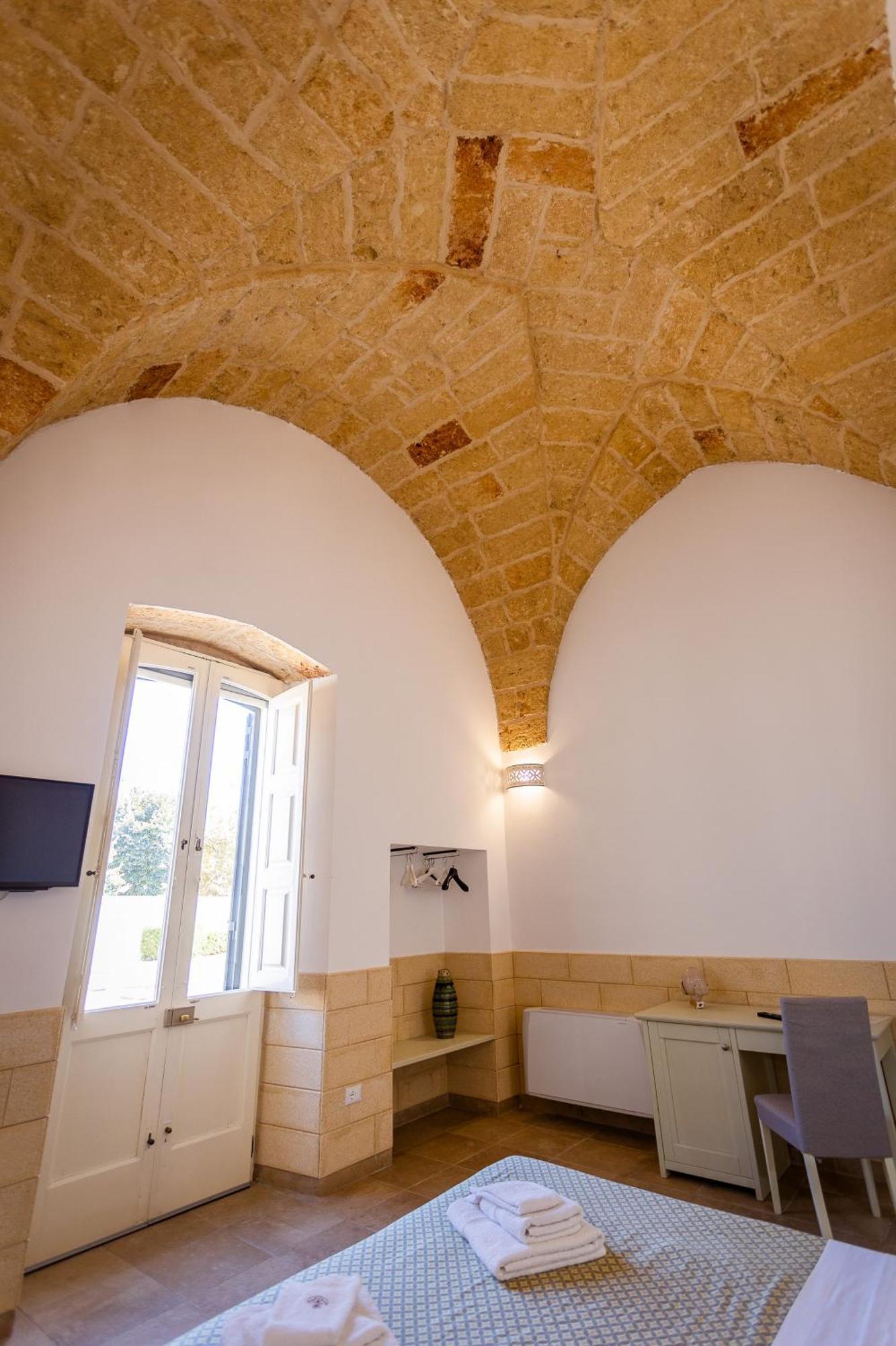 Villa Giardino Delle Zie: Charming Retreat with Half-Board Option Tricase Exterior photo