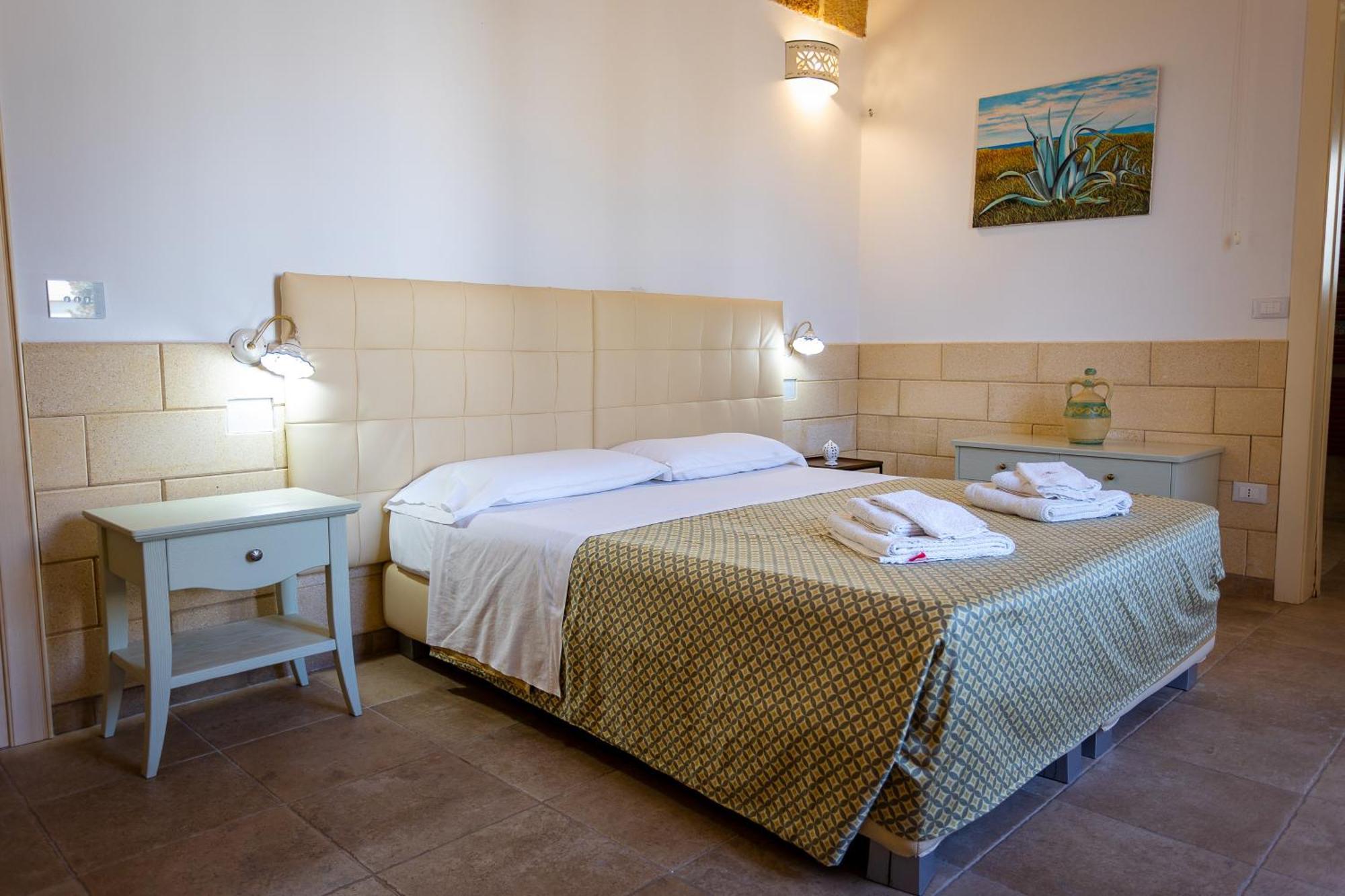 Villa Giardino Delle Zie: Charming Retreat with Half-Board Option Tricase Exterior photo